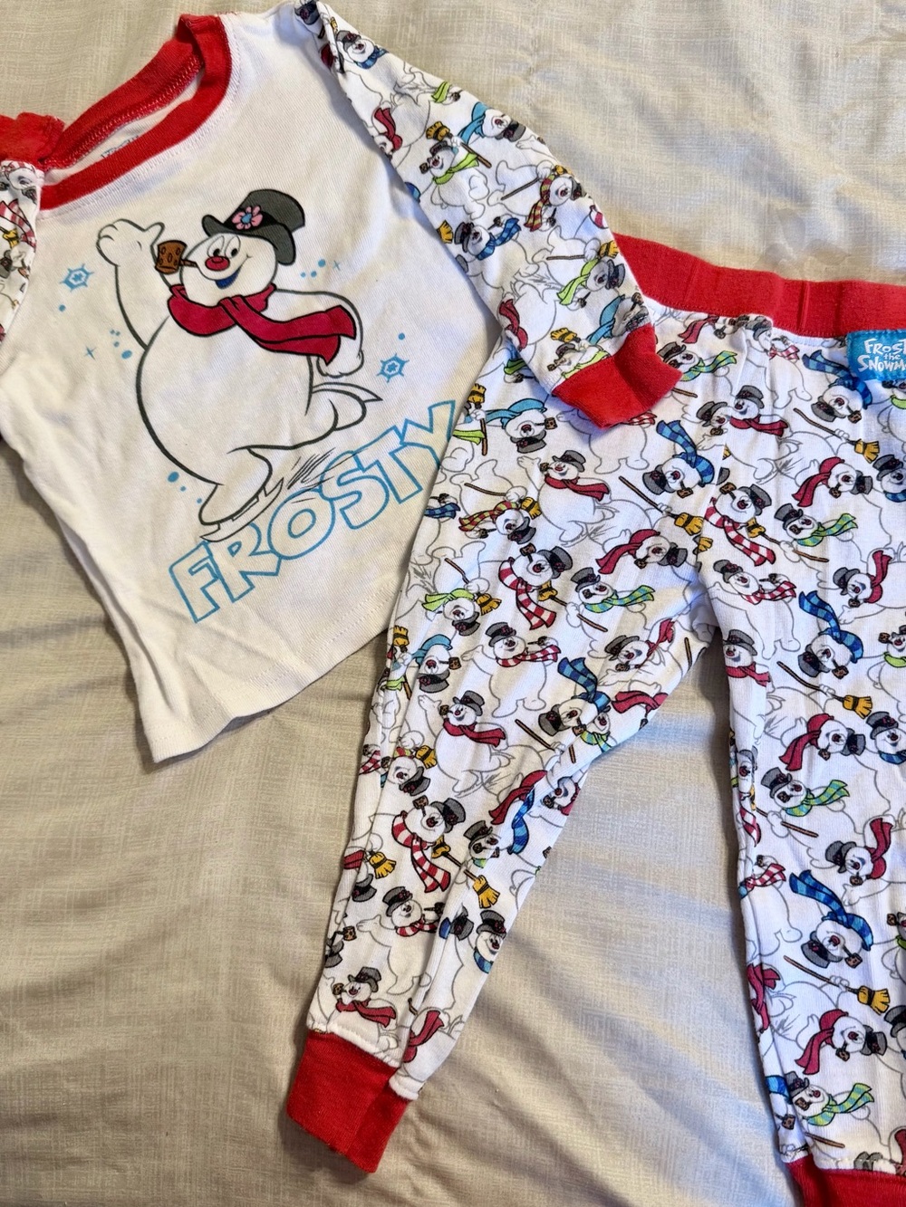 Frosty Snowman Red & White Kids Pajama Set - 2T ☃️